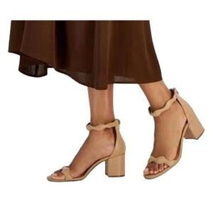 I.N.C. Sollisa Scallop Sandals Size 9.5 Block Heel Macys New Beige Tan